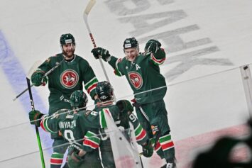 Букмекеры определили фаворита матча КХЛ «Ак Барс» — «Локомотив»