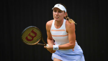 Екатерина Александрова разгромила Жаклин Кристиан и вышла в четвертьфинал турнира WTA-500 в Токио