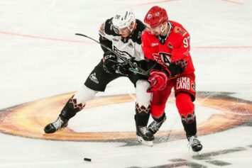 Букмекеры ожидают домашнюю победу «Автомобилиста» в матче КХЛ против «Трактора»