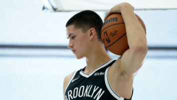 Президент Единой лиги ВТБ Кущенко отметил зрелость игры Демина в дебютном матче НБА