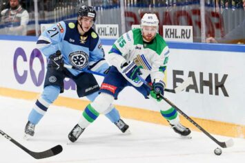 «Салават Юлаев» впервые в сезоне выиграл три матча подряд и приблизился к зоне плей-офф