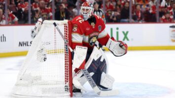 Сергей Бобровский сделал 50-й «сухарь» в НХЛ и принес «Флориде» победу над «Вегасом»