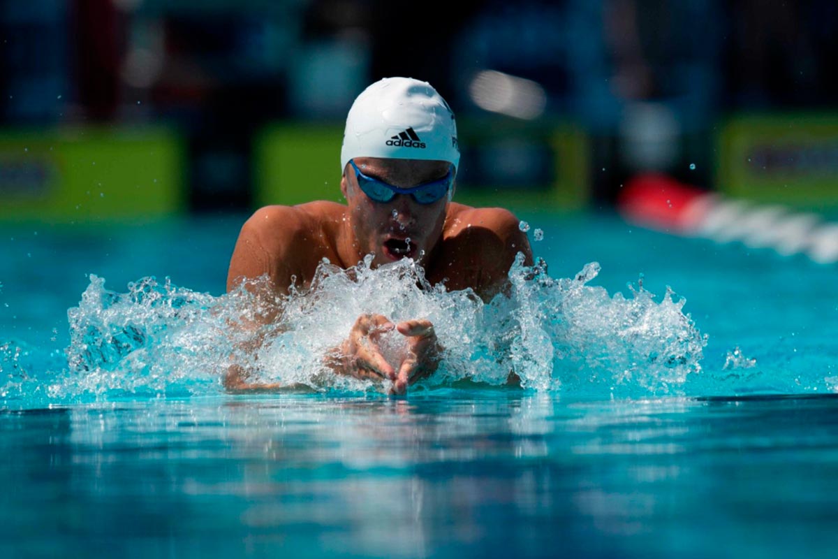 Плавание брассом