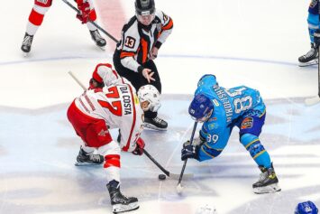 Букмекеры определили «Автомобилист» фаворитом в гостевом матче КХЛ против «Барыса»