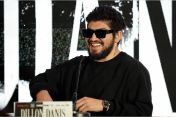 Диллон Дэнис