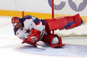 ХК ЦСКА расторг контракт с голкипером Спенсером Мартином