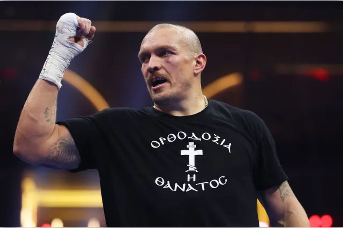 Александр Усик