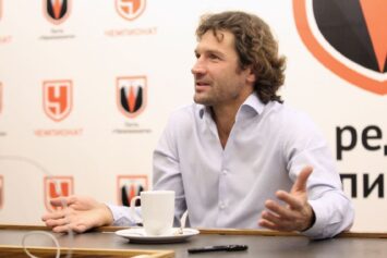 «Не верю, что Гусев и Романов доработают до конца сезона»: Сенников — о кадровых решениях в «Динамо» и «Спартаке»