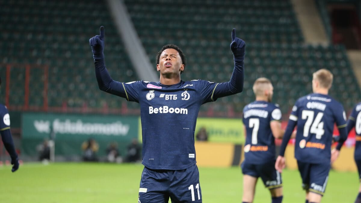 Полузащитник «Динамо» Гомес: «Атмосфера хорошая, Гусев знает, что делать для побед»