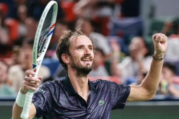 Бывший тренер Медведева Жиль Симон объяснил, когда и почему их сотрудничество закончилось