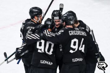 КХЛ: букмекеры предсказывают голевую феерию в игре «Трактора» с «Сочи»