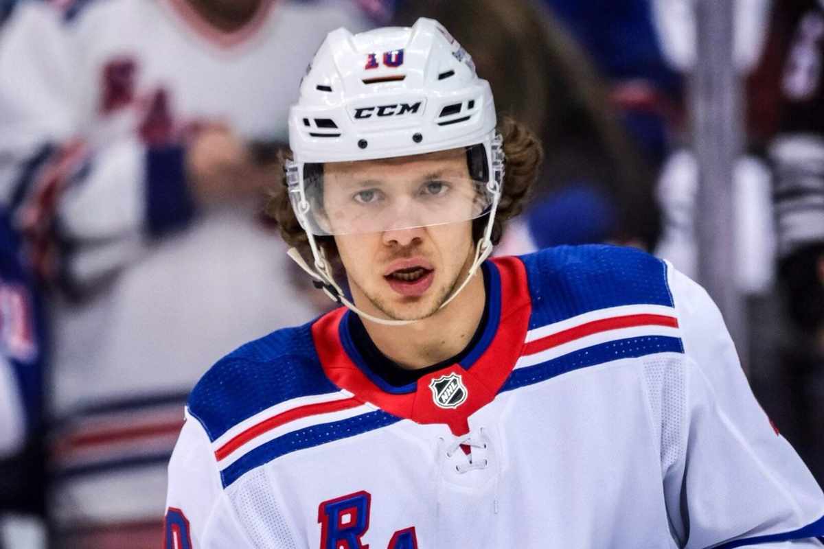 Панарин признан третьей звездой дня в НХЛ после матча с «Бостоном»