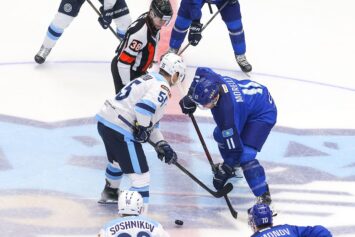 Букмекеры не смогли выявить фаворита в матче КХЛ «Сибирь» — «Барыс»