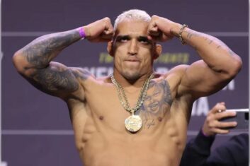 Чарльз Оливейра