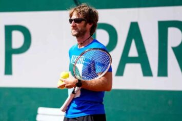 Экс-тренер Медведева Сервара стал наставником американца Басаваредди