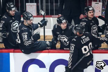 Букмекеры оценили шансы «Трактора» и ЦСКА в первом очном матче сезона КХЛ