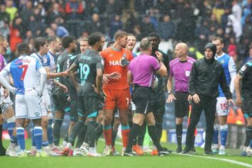 Два матча 19-го тура Чемпионшипа были прерваны из-за трагедии и погодных условий