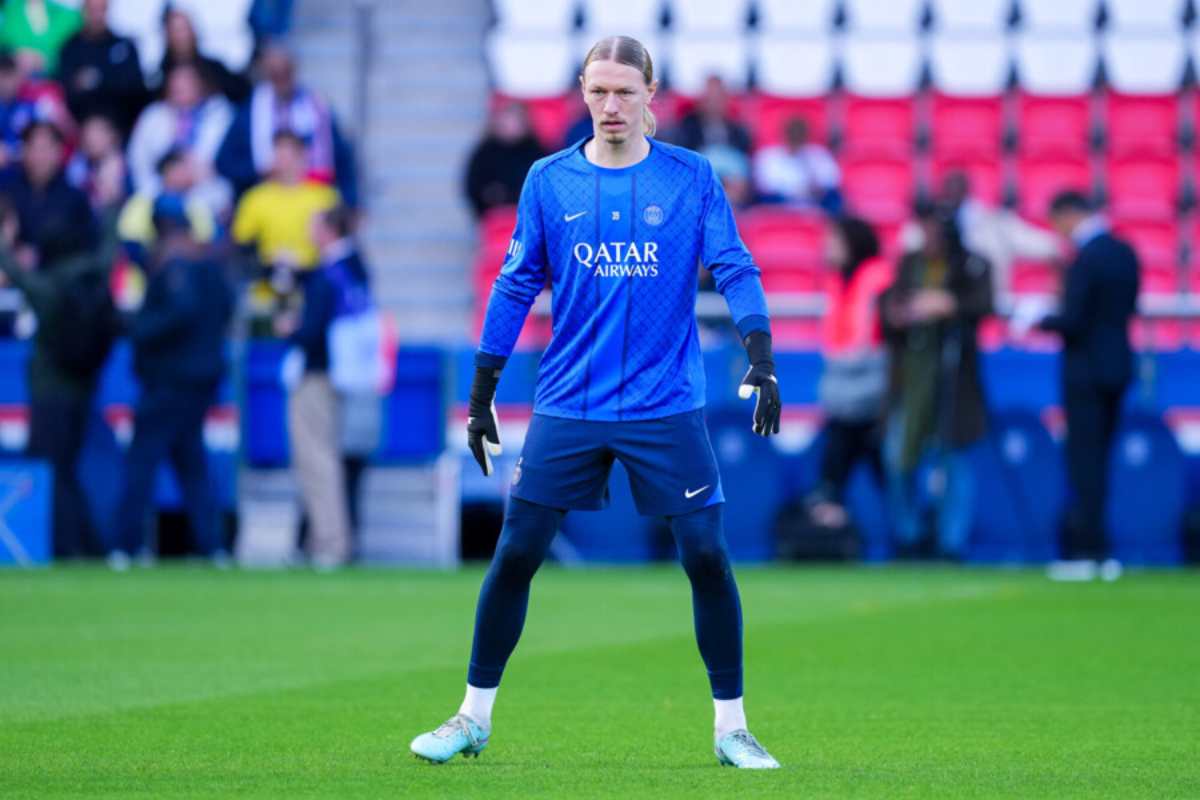 Тренер сборной России высоко оценил игру Матвея Сафонова против «Ренна»