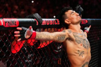 Макс Холлоуэй отшутился, когда ему напомнили о трилогии с Александром Волкановски