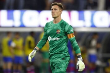 «Барселона» объявила о возвращении Тер Стегена после травмы спины