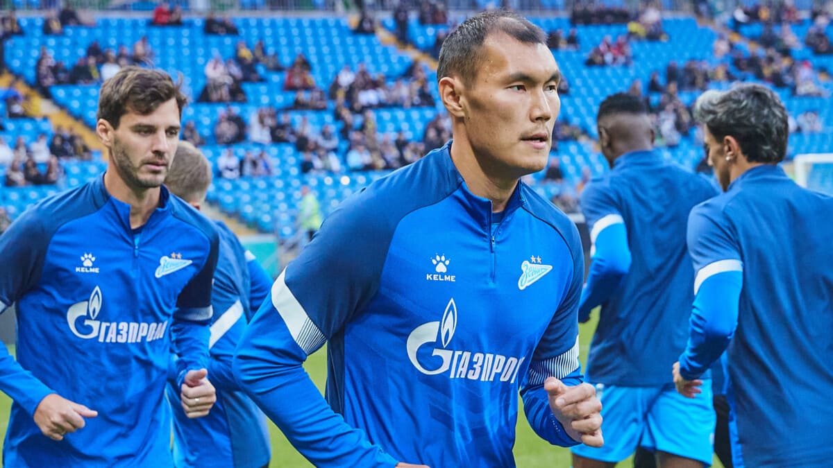 Защитник «Зенита» Алип: «Обязательно поборемся за чемпионство»