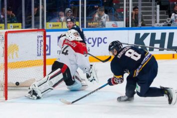 Металлург — Авангард