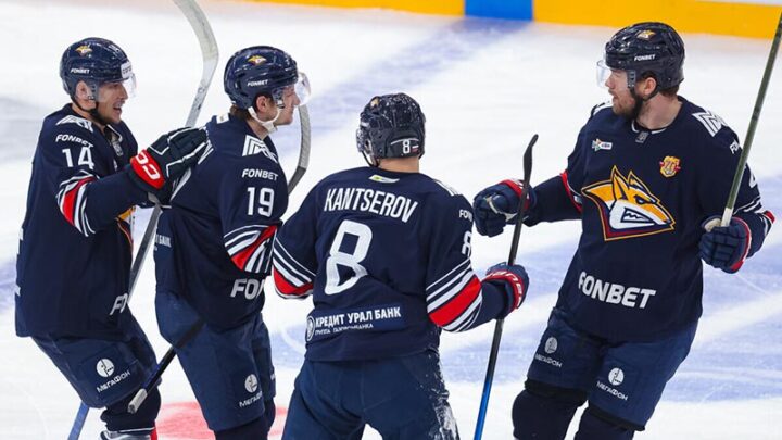 Хоккеисты Ткачев, Канцеров и Силантьев