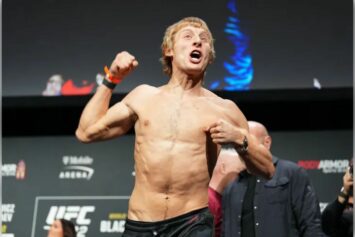 Пэдди Пимблетт поддержал Илию Топурию на фоне личных проблем чемпиона