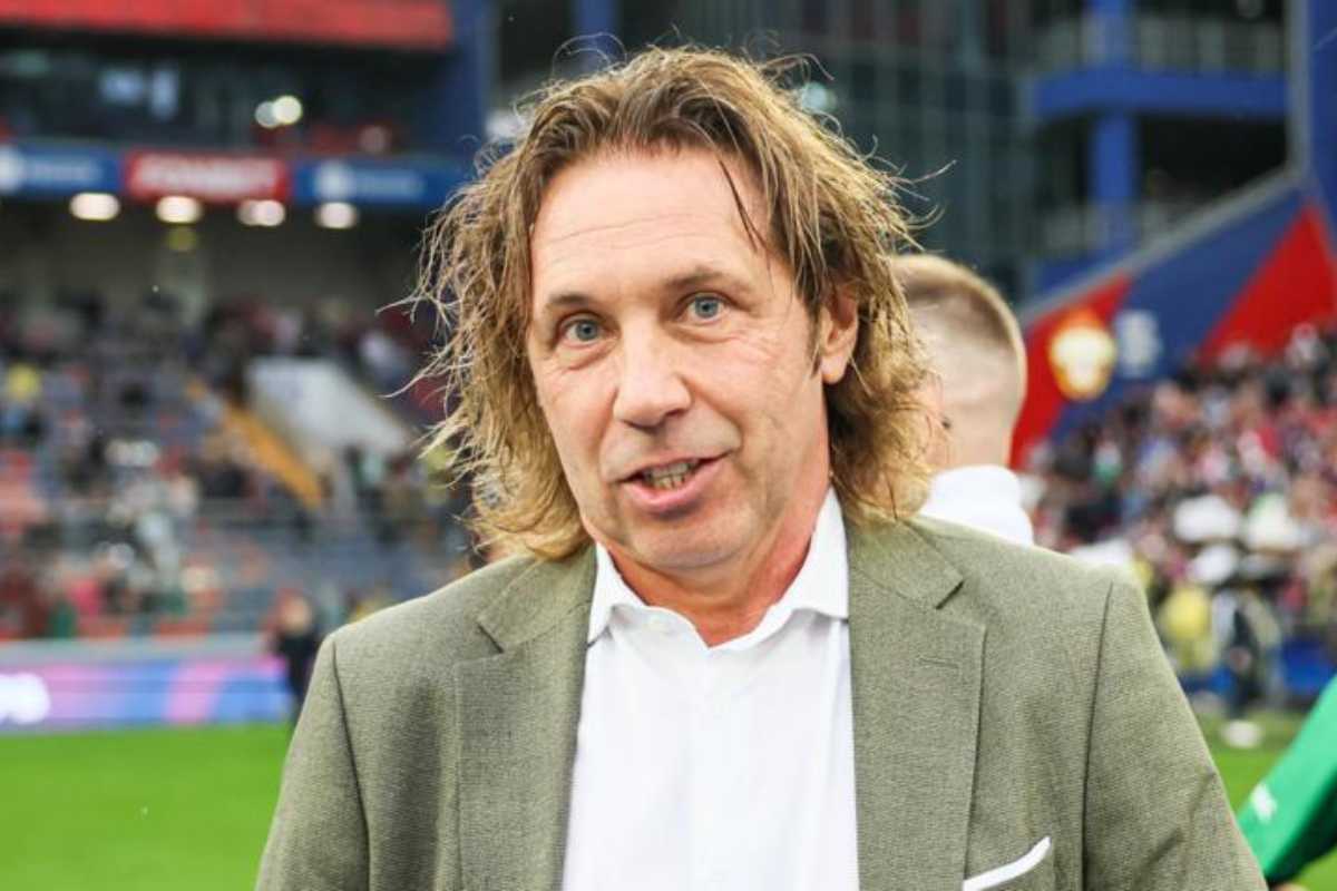 Мостовой с иронией отреагировал на пересчет голов Кержакова за сборную