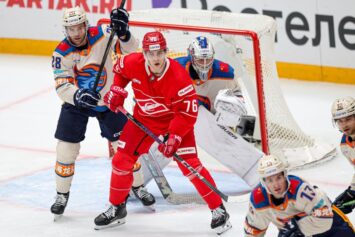 Букмекеры считают «Спартак» фаворитом гостевого матча КХЛ против «Шанхайских Драконов»