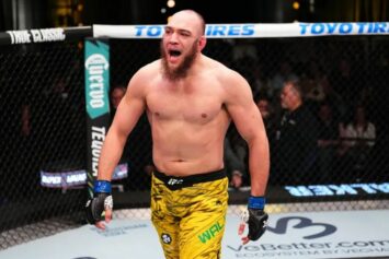 Мастер скручивания пяток из UFC получил соперника без ног