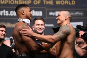 Усик поддержал Джошуа после аварии