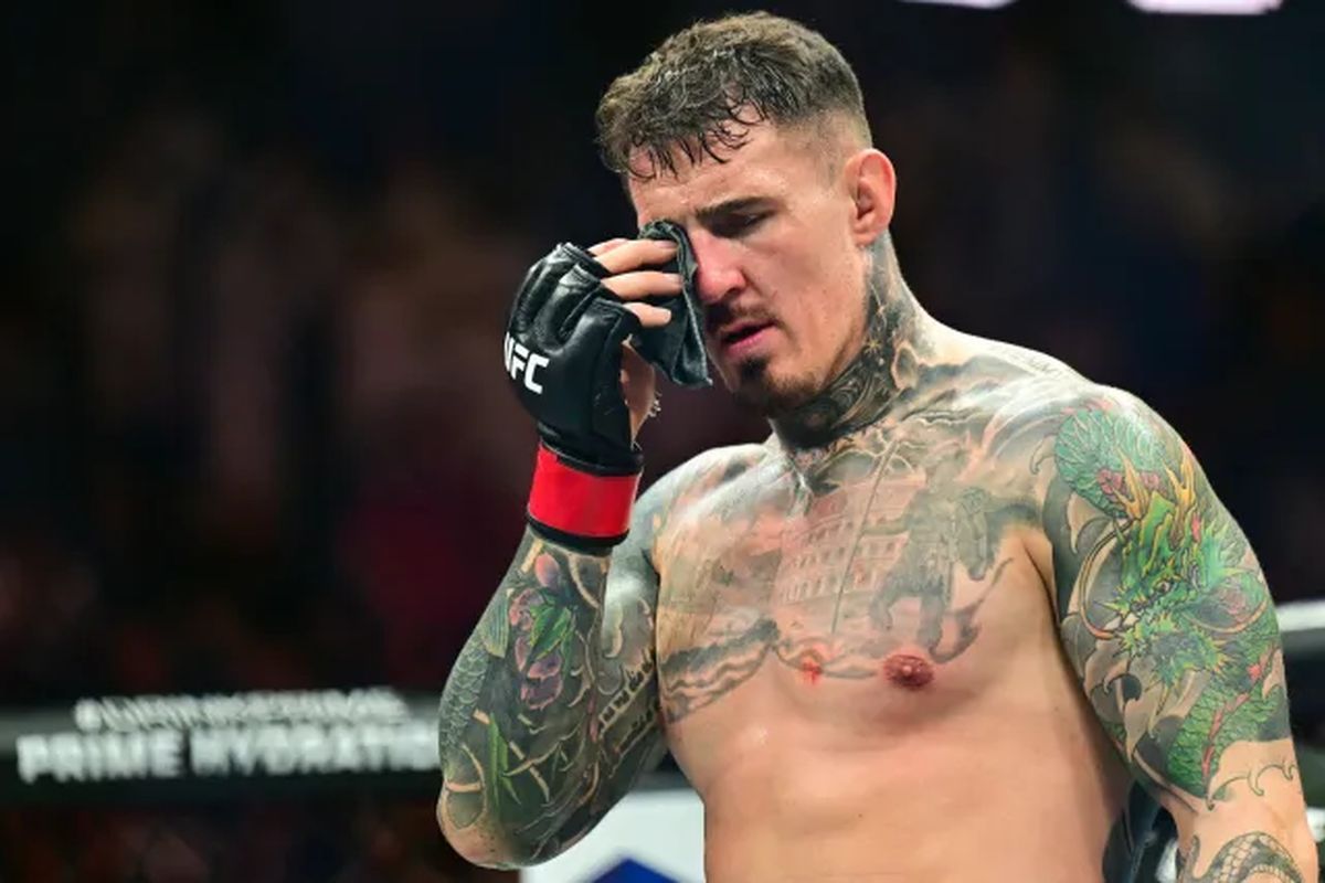 Том Аспиналл