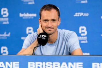 Букмекеры оценили шансы Медведева на победу в первом матче сезона