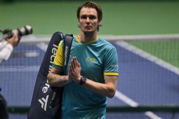 Александр Бублик вышел в полуфинал турнира ATP-250 в Гонконге