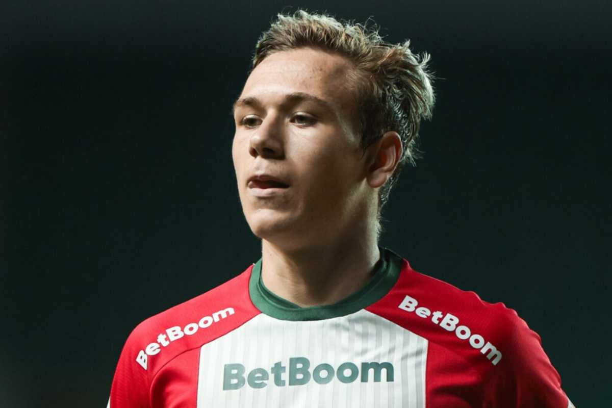 Полузащитник «Локомотива» Батраков рассказал о целях на сезон