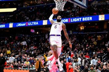 Баскетбольный нападающий