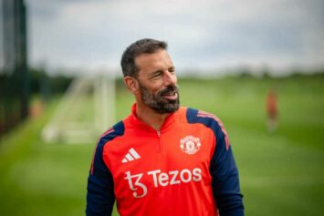 Ван Нистелрой вошел в тренерский штаб Кумана в сборной Нидерландов