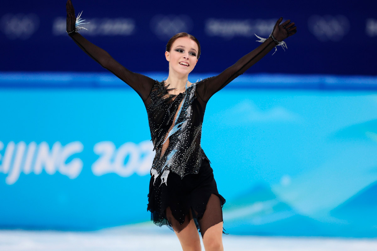 Прыжок тулуп у фигуристов