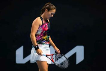 Касаткина уступила 126-й ракетке мира на старте Australian Open