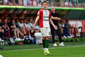 Агент сообщил об интересе клубов Испании и Италии к полузащитнику «Локомотива» Батракову