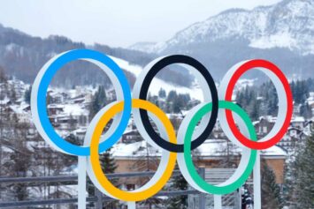 Трое российских спортсменов выйдут на старт Олимпиады-2026 7 февраля