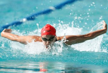 Плавание баттерфляем: правильная техника
