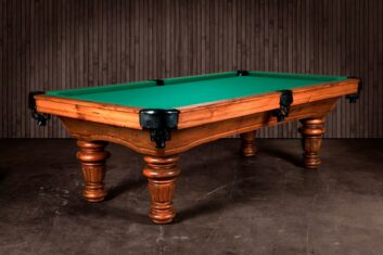 Инвентарь для бильярда