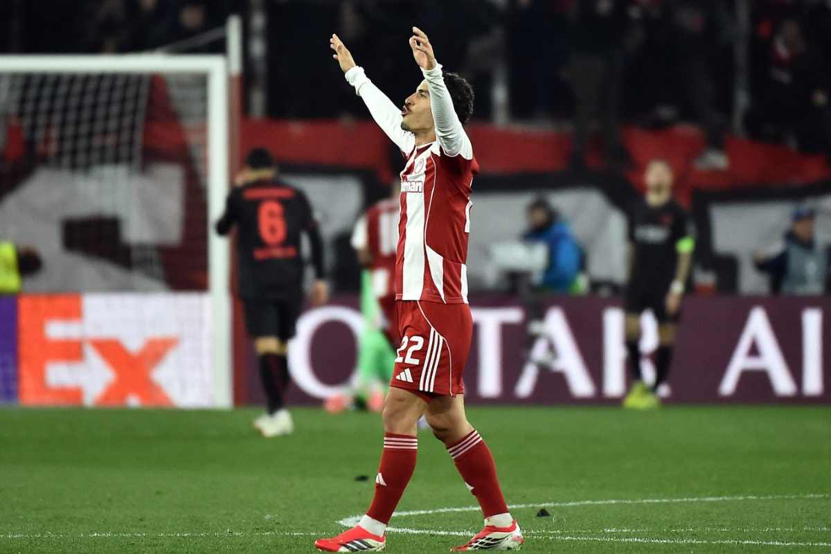 Олимпиакос