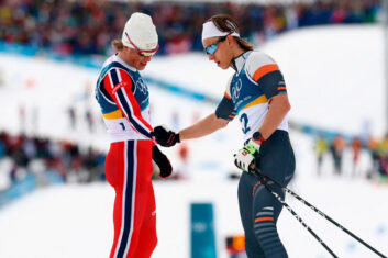 Лыжники Коростелев и Клебо