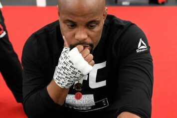 Кормье едва не ушел с российского реалити-шоу после драки с ножом