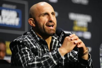 Волкановски объяснил, почему не включил Нурмагомедова в топ-5 величайших бойцов