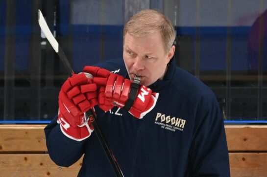Жамнов объяснил поражение России от Швеции на МЧМ-2022 проблемами с дисциплиной