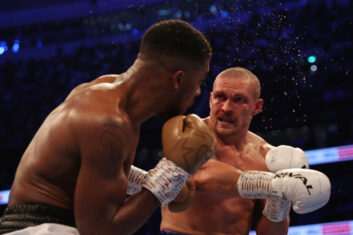 Усик готов сразиться с Фьюри или Уайлдером после реванша с Джошуа